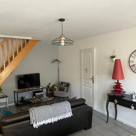 La Taniere Dom wakacyjny Sorcy-Saint-Martin